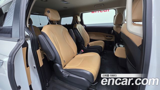 Kia Carnival (IV) Diesel 9-Seater Prestige 2023 — фото 19