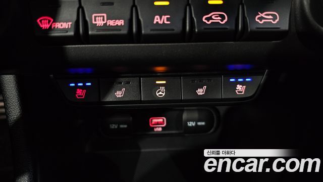 Kia Sportage The Bold Diesel 1.6 2WD Prestige 2022 — фото 15