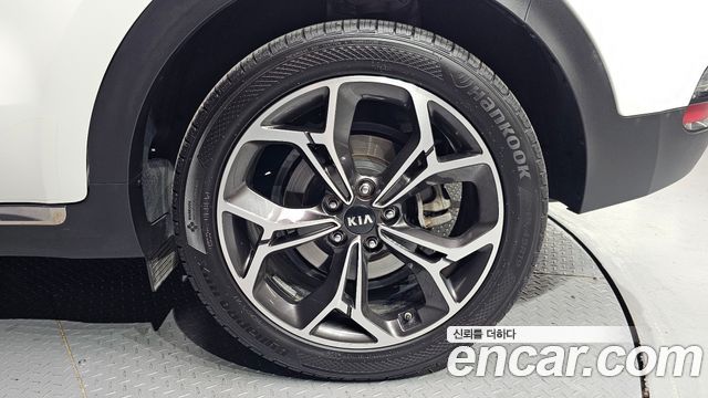Kia Sportage The Bold Diesel 1.6 2WD Prestige 2022 — фото 21