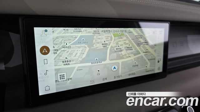 Land Rover Defender (L663) 110 D250 SE 2024 — фото 18