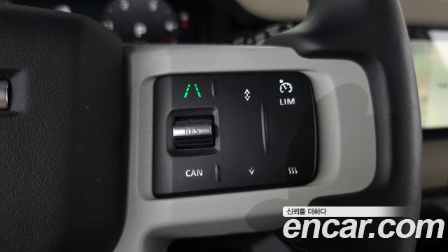 Land Rover Defender (L663) 110 D250 SE 2024 — фото 22