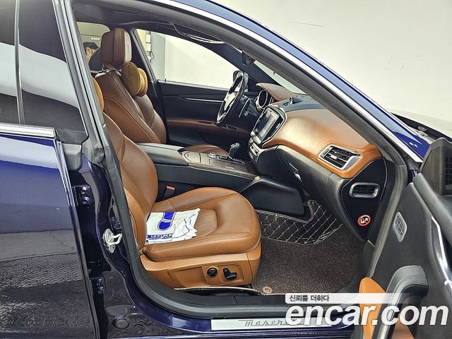 Maserati Ghibli 3.0 Diesel 3rd 2018 — фото 15