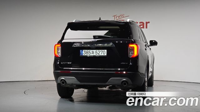 Ford Explorer (VI) 2.3 LimIted 4WD 2023 — фото 4