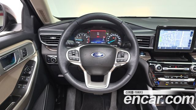 Ford Explorer (VI) 2.3 LimIted 4WD 2023 — фото 13