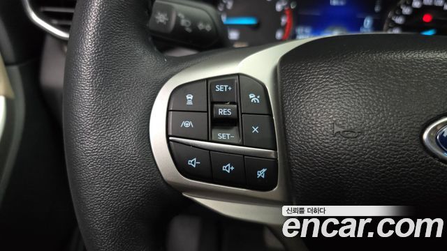 Ford Explorer (VI) 2.3 LimIted 4WD 2023 — фото 15