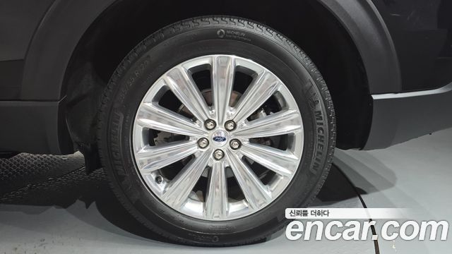 Ford Explorer (VI) 2.3 LimIted 4WD 2023 — фото 21