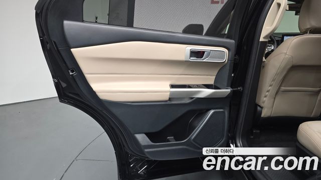 Ford Explorer (VI) 2.3 LimIted 4WD 2023 — фото 25