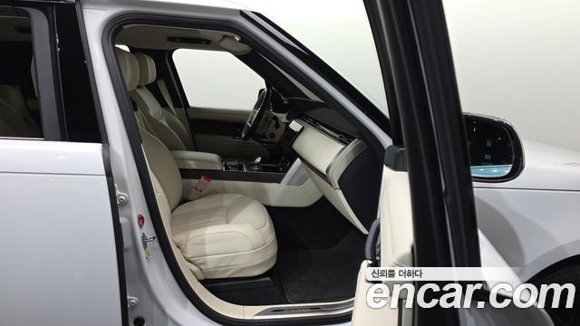 Land Rover Range Rover (V) D350 Autobiography 2023 — фото 15