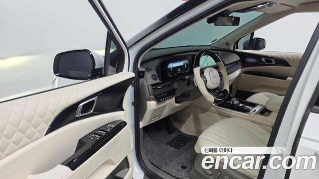 Kia Carnival (IV) Gasoline 7-seater Limousine(Special vehicle) 2022 — фото 10