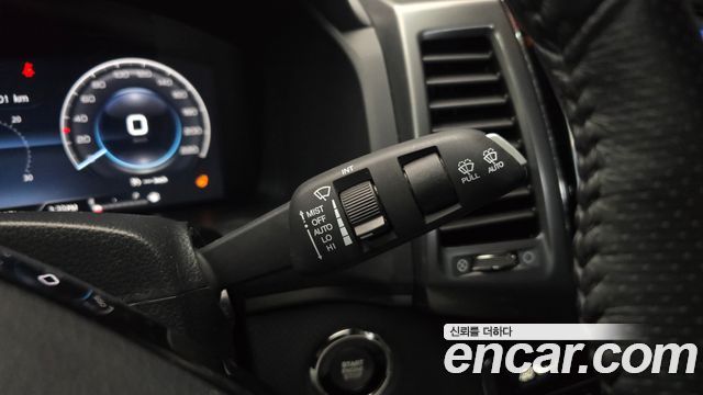 KG Mobility (SsangYong) Rexton Sports Khan Diesel 2.2 4WD Prestige 2022 — фото 16
