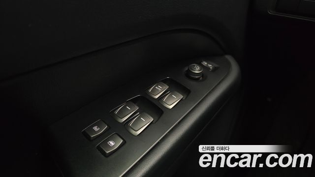 KG Mobility (SsangYong) Rexton Sports Khan Diesel 2.2 4WD Prestige 2022 — фото 18
