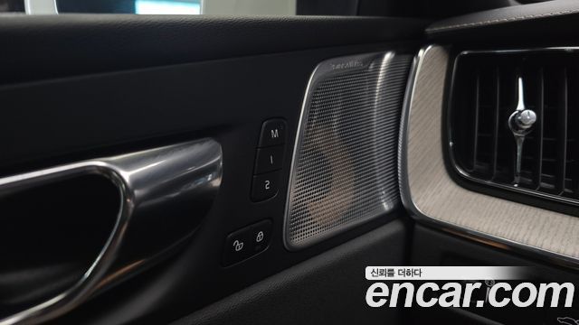 Volvo XC60 (II) T6 Inscription 2019 — фото 34