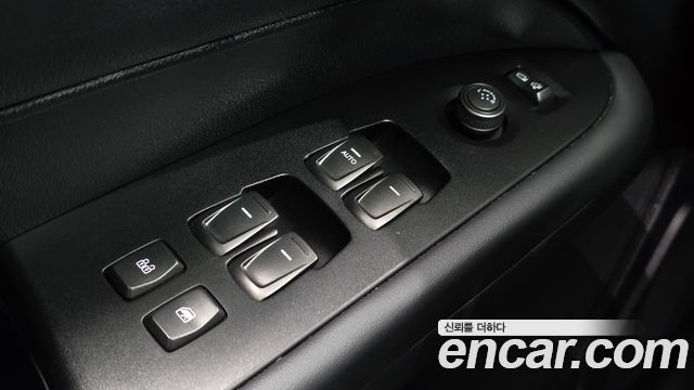 KG Mobility (SsangYong) Rexton Sports Khan Diesel 2.2 4WD Prestige 2021 — фото 33