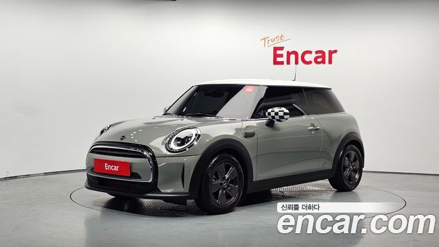MINI Cooper Classic Third Generation 2022 — фото 1
