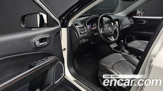 Jeep Compass (II) 2.4 limited 2WD 2021 — фото 11