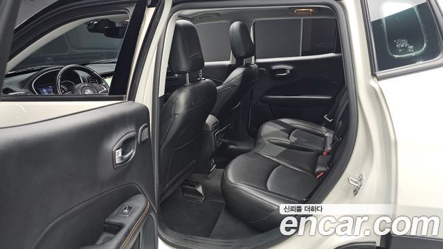 Jeep Compass (II) 2.4 limited 2WD 2021 — фото 12