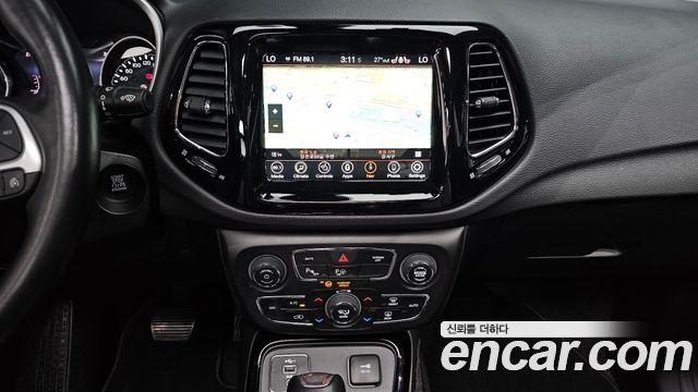 Jeep Compass (II) 2.4 limited 2WD 2021 — фото 14
