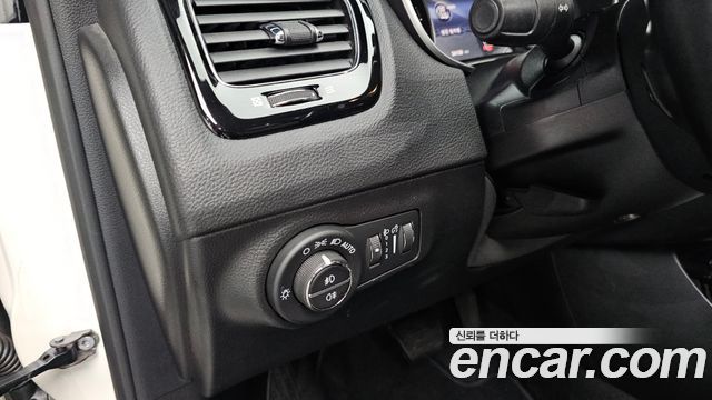 Jeep Compass (II) 2.4 limited 2WD 2021 — фото 28