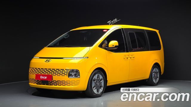 Hyundai Staria 4WD Tourer 11-Seater Modern 2022 — фото 1