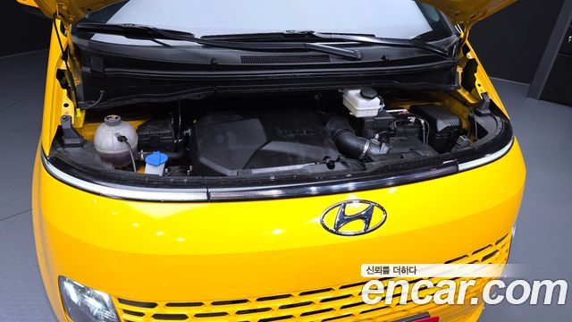 Hyundai Staria 4WD Tourer 11-Seater Modern 2022 — фото 6