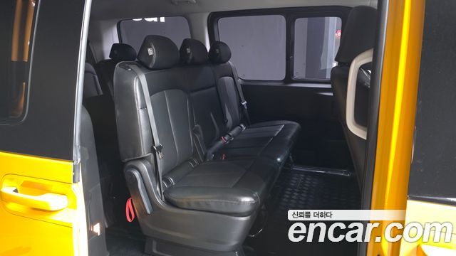 Hyundai Staria 4WD Tourer 11-Seater Modern 2022 — фото 12