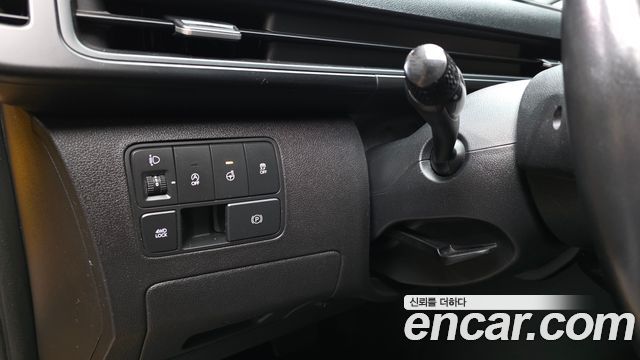 Hyundai Staria 4WD Tourer 11-Seater Modern 2022 — фото 17
