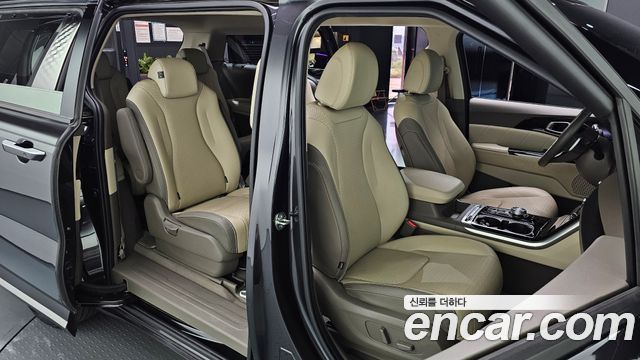Kia Carnival (IV) Gasoline 9-Seater Signature 2023 — фото 10