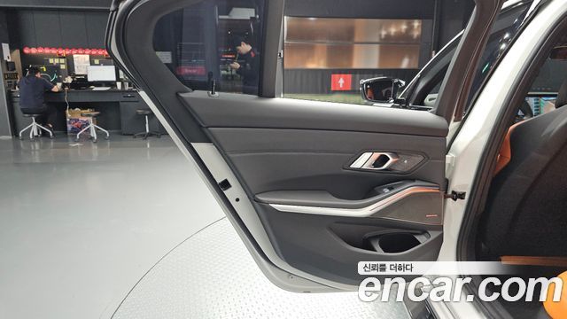 BMW M3 (G80) M3 Sedan Competition M xDrive 2025 — фото 25