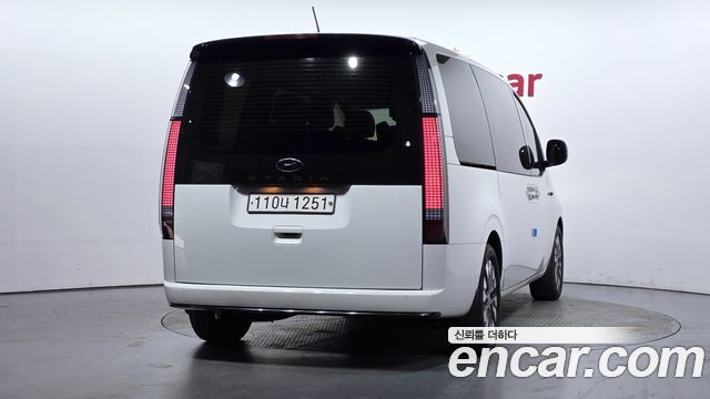 Hyundai Staria L3.5 Lounge 9-Seater Mobility 2022 — фото 4