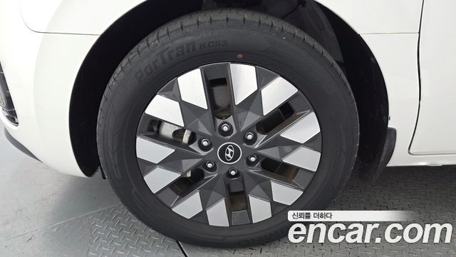 Hyundai Staria L3.5 Lounge 9-Seater Mobility 2022 — фото 5