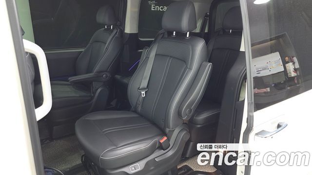 Hyundai Staria L3.5 Lounge 9-Seater Mobility 2022 — фото 12