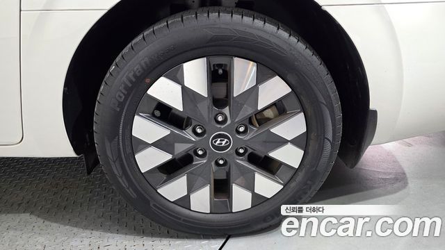 Hyundai Staria L3.5 Lounge 9-Seater Mobility 2022 — фото 21