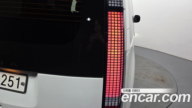 Hyundai Staria L3.5 Lounge 9-Seater Mobility 2022 — фото 23