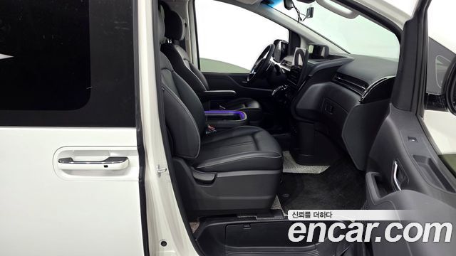 Hyundai Staria L3.5 Lounge 9-Seater Mobility 2022 — фото 26