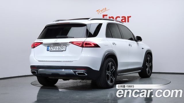 Mercedes-Benz GLE-Class (W167) GLE350e 4MATIC 2021 — фото 2
