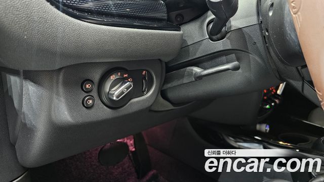 MINI Cooper Clubman High 2nd 2019 — фото 17