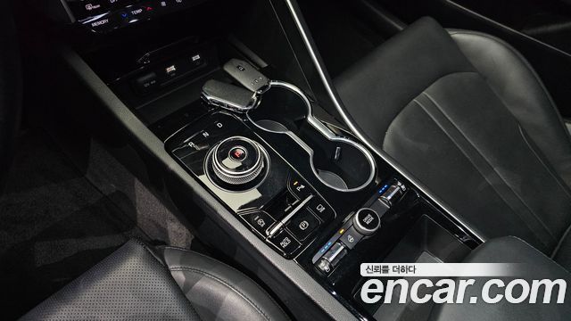 Kia K5 (III) 2.0 Prestige 2023 — фото 9