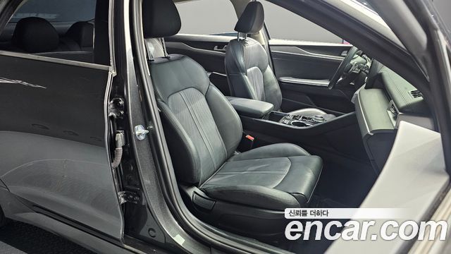 Kia K5 (III) 2.0 Prestige 2023 — фото 12
