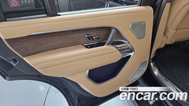 Land Rover Range Rover (V) P530 Autobiography Long Wheel Base 2023 — фото 25