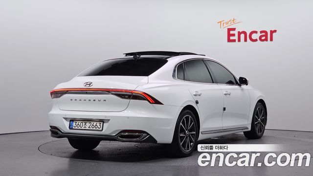 Hyundai Grandeur (IG) 2.5 Le Blanc 2023 — фото 2