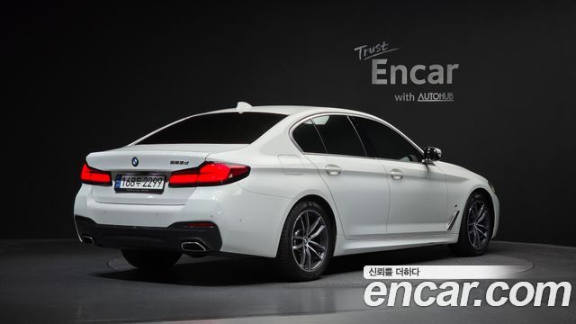 BMW 5 Series (G30) 523d M Sport 2021 — фото 2