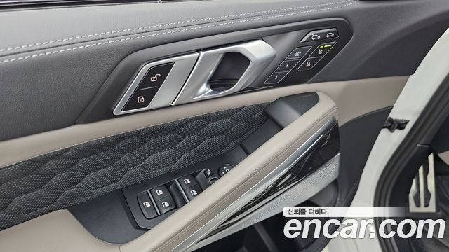 BMW X6M (G06) 4.4 Competition 2025 — фото 27