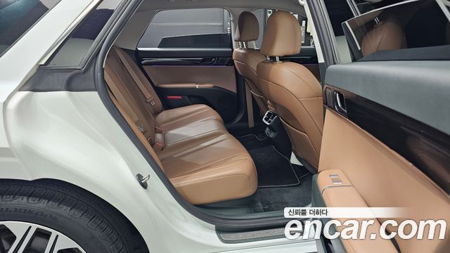 Hyundai Grandeur (GN7) 3.5 LPG 2WD Premium 2023 — фото 11