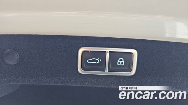 Hyundai Grandeur (GN7) 3.5 LPG 2WD Premium 2023 — фото 16