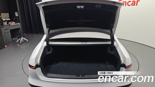 Hyundai Grandeur (GN7) 3.5 LPG 2WD Premium 2023 — фото 17