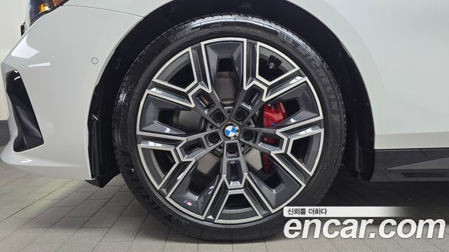 BMW 5 Series (G60) 530i xDrive M Sport Pro Special Edition 2026 — фото 5