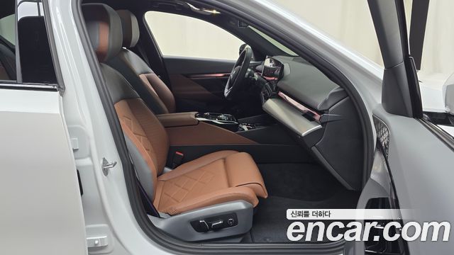 BMW 5 Series (G60) 530i xDrive M Sport Pro Special Edition 2026 — фото 32