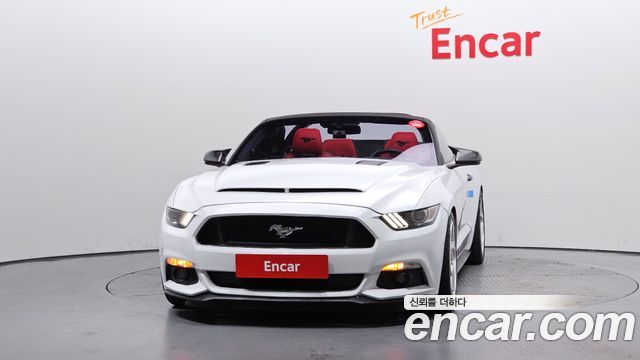 Ford Mustang Convertible 2015 — фото 3