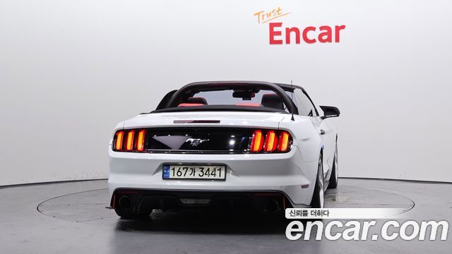 Ford Mustang Convertible 2015 — фото 4