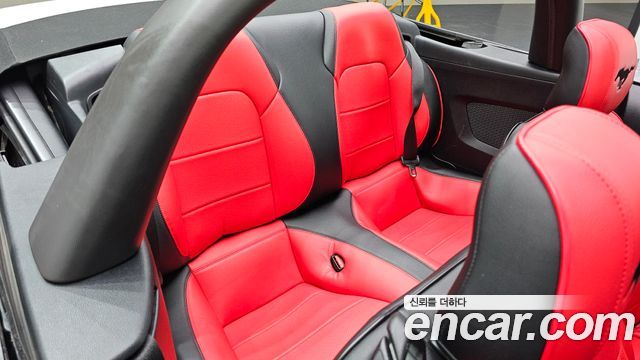 Ford Mustang Convertible 2015 — фото 11